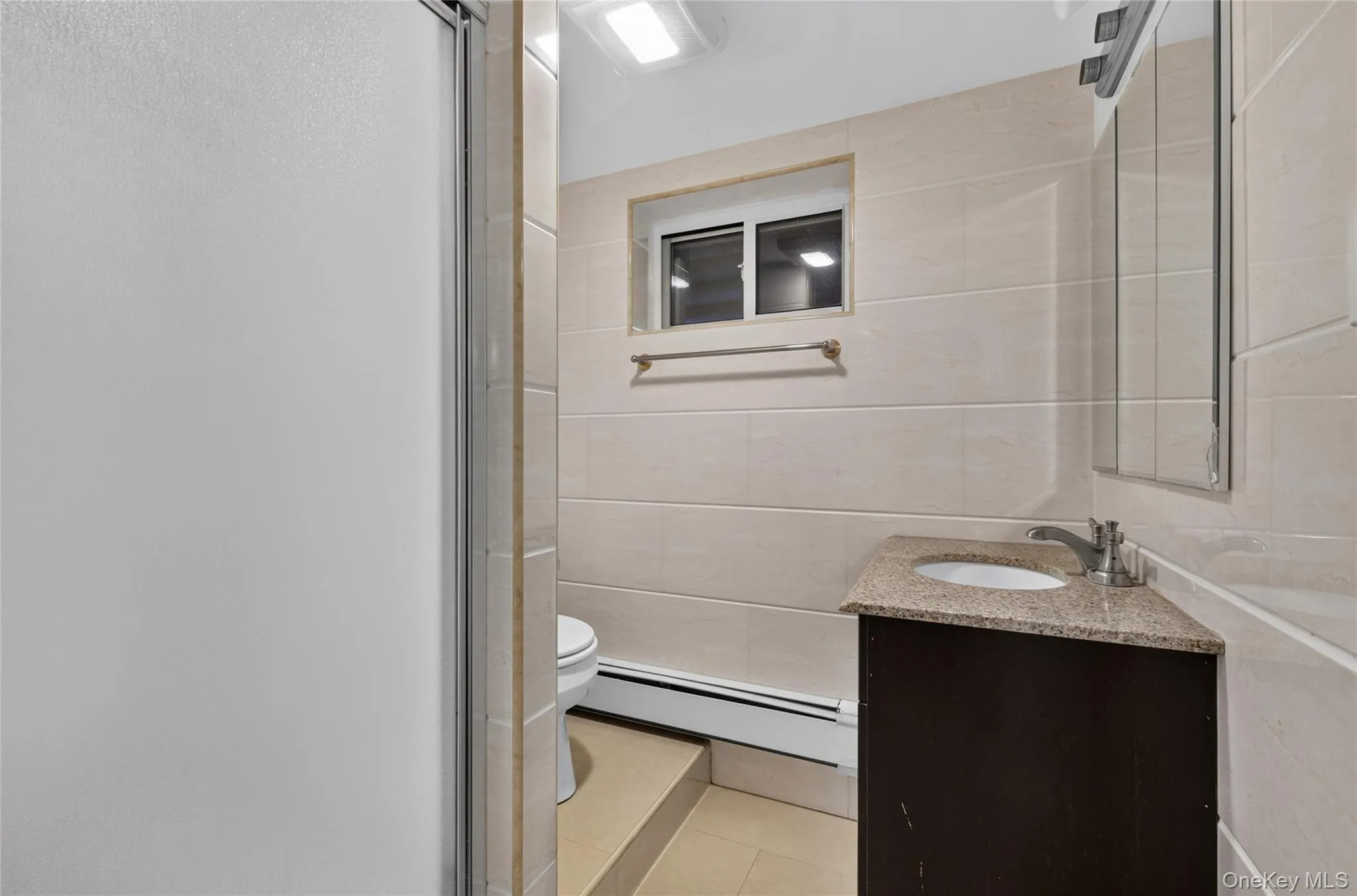 46-19 Iris Lane, North Hempstead, NY, 4 Bedrooms Bedrooms, 8 Rooms Rooms,2 BathroomsBathrooms,Residential,For Rent,Iris,0,1030208 46-19 Iris Lane, North Hempstead, NY, 4 Bedrooms Bedrooms, 8 Rooms Rooms,2 BathroomsBathrooms,Residential,For Rent,Iris,0,1030208