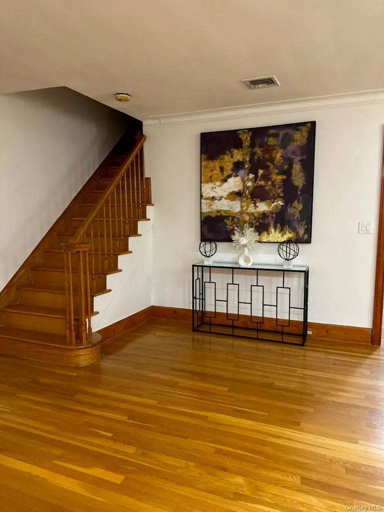 46-19 Iris Lane, North Hempstead, NY, 4 Bedrooms Bedrooms, 8 Rooms Rooms,2 BathroomsBathrooms,Residential,For Rent,Iris,0,1030208 46-19 Iris Lane, North Hempstead, NY, 4 Bedrooms Bedrooms, 8 Rooms Rooms,2 BathroomsBathrooms,Residential,For Rent,Iris,0,1030208