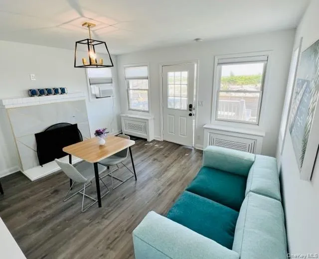 833 oceanfront, Long Beach, NY, 1 Bedroom Bedrooms, 4 Rooms Rooms,1 BathroomBathrooms,Residential Lease,For Rent,oceanfront,0,1030210 833 oceanfront, Long Beach, NY, 1 Bedroom Bedrooms, 4 Rooms Rooms,1 BathroomBathrooms,Residential Lease,For Rent,oceanfront,0,1030210