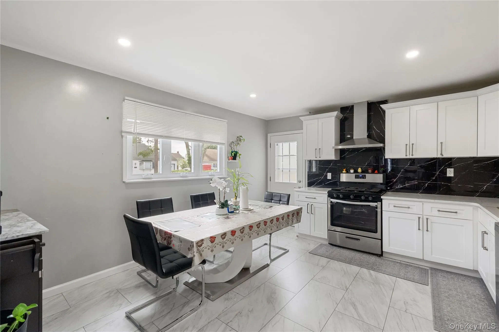 92 21st Street, Babylon, NY, 4 Bedrooms Bedrooms, 5 Rooms Rooms,1 BathroomBathrooms,Residential,For Rent,21st,0,1030214 92 21st Street, Babylon, NY, 4 Bedrooms Bedrooms, 5 Rooms Rooms,1 BathroomBathrooms,Residential,For Rent,21st,0,1030214