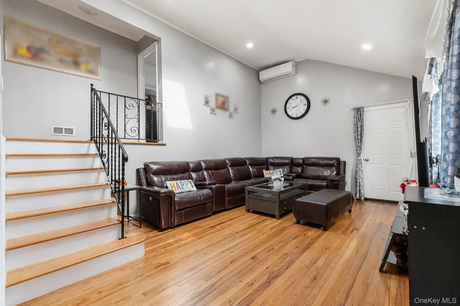 92 21st Street, Babylon, NY, 4 Bedrooms Bedrooms, 5 Rooms Rooms,1 BathroomBathrooms,Residential,For Rent,21st,0,1030214 92 21st Street, Babylon, NY, 4 Bedrooms Bedrooms, 5 Rooms Rooms,1 BathroomBathrooms,Residential,For Rent,21st,0,1030214