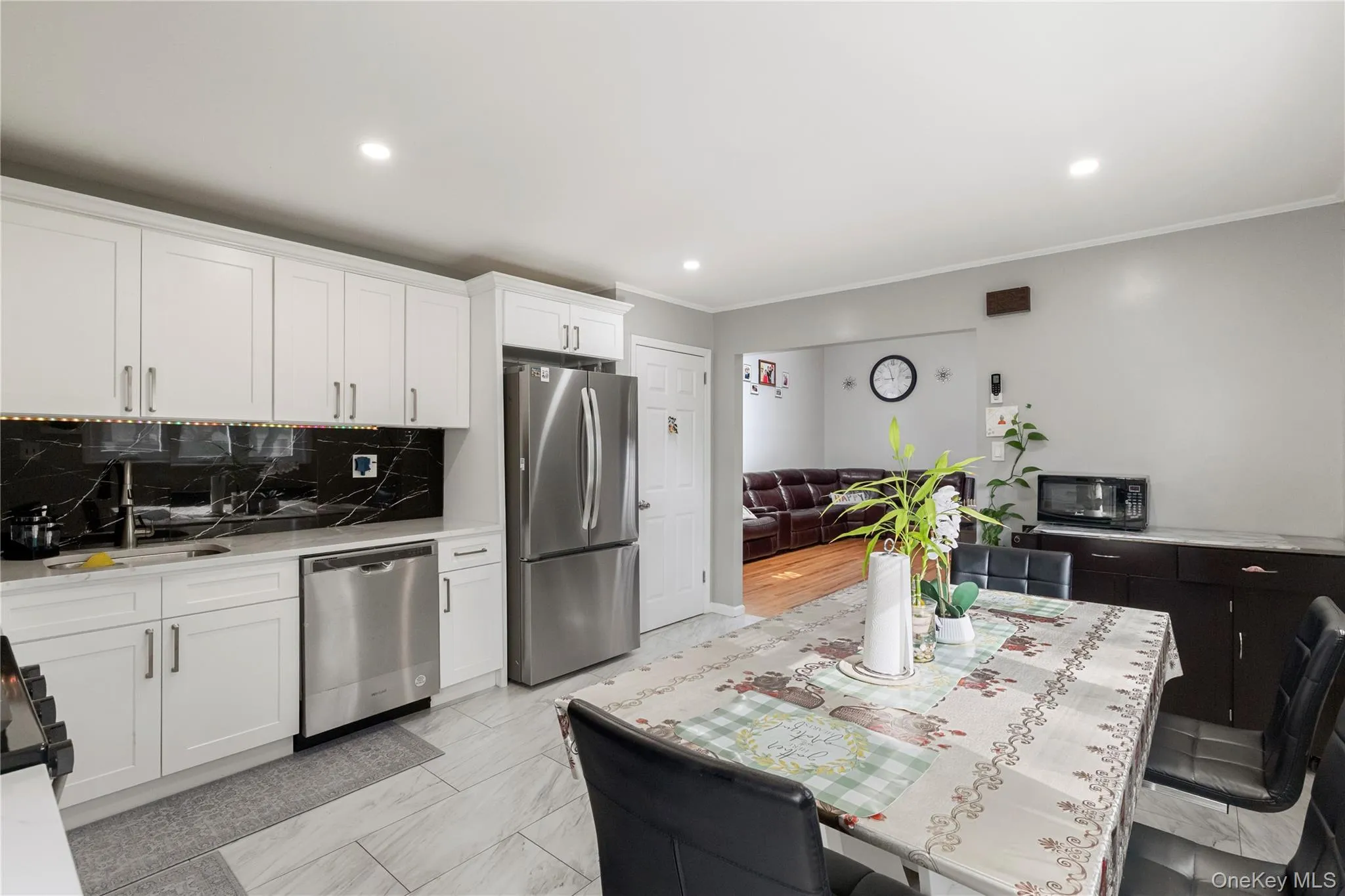 92 21st Street, Babylon, NY, 4 Bedrooms Bedrooms, 5 Rooms Rooms,1 BathroomBathrooms,Residential,For Rent,21st,0,1030214 92 21st Street, Babylon, NY, 4 Bedrooms Bedrooms, 5 Rooms Rooms,1 BathroomBathrooms,Residential,For Rent,21st,0,1030214