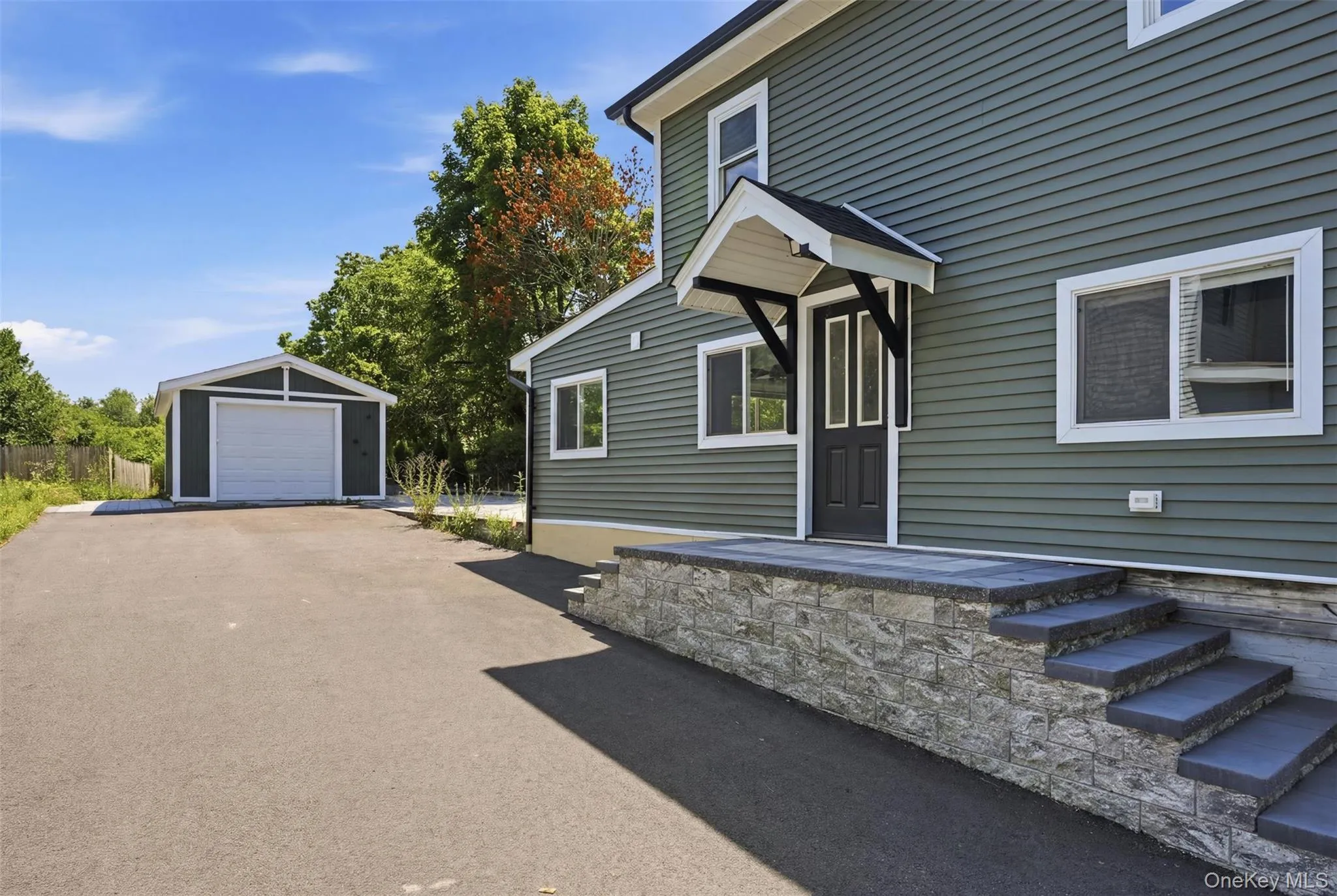 142 Railroad Avenue, Kingston (town), NY, 2 Bedrooms Bedrooms, 6 Rooms Rooms,1 BathroomBathrooms,Residential,For Rent,Railroad,0,1030218 142 Railroad Avenue, Kingston (town), NY, 2 Bedrooms Bedrooms, 6 Rooms Rooms,1 BathroomBathrooms,Residential,For Rent,Railroad,0,1030218