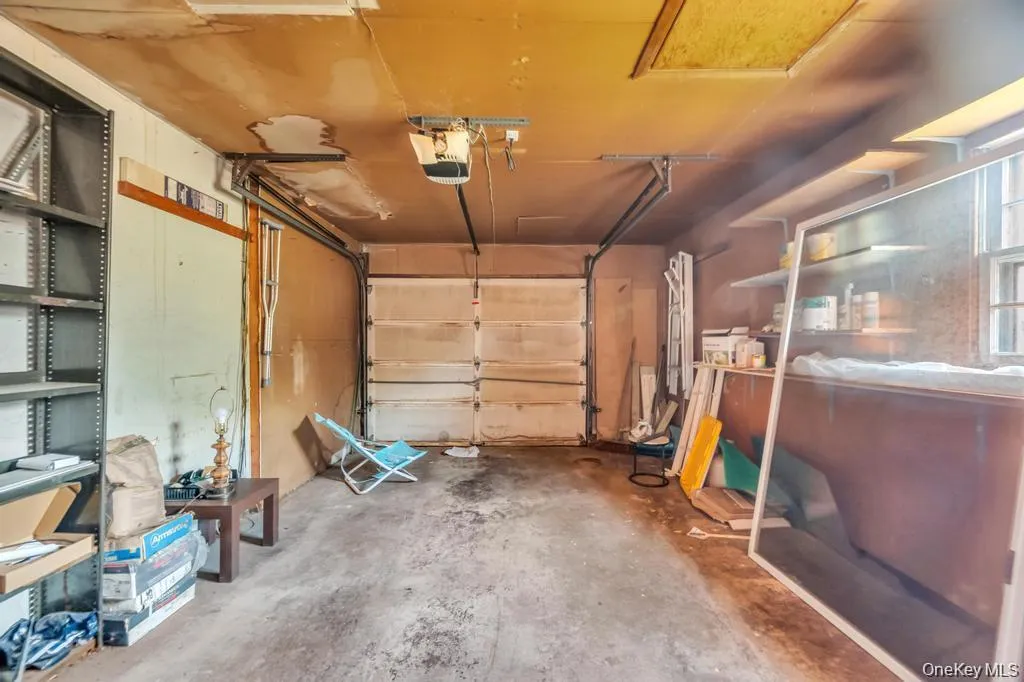 38 Barker Drive, Brookhaven, NY, 6 Bedrooms Bedrooms, 10 Rooms Rooms,3 BathroomsBathrooms,Residential Lease,For Rent,Barker,0,1030225 38 Barker Drive, Brookhaven, NY, 6 Bedrooms Bedrooms, 10 Rooms Rooms,3 BathroomsBathrooms,Residential Lease,For Rent,Barker,0,1030225