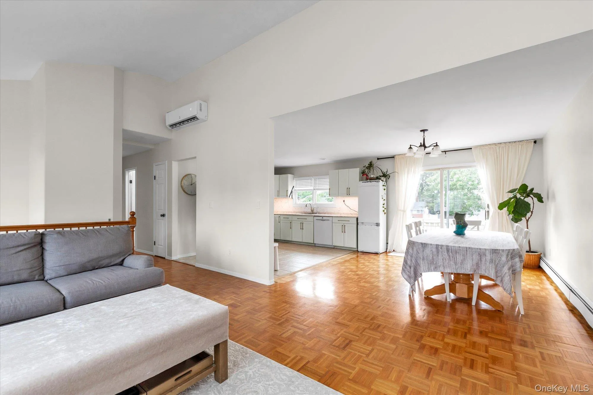 583 Erie Avenue, Babylon, NY, 6 Bedrooms Bedrooms, 15 Rooms Rooms,3 BathroomsBathrooms,Residential,For Rent,Erie,0,1030232 583 Erie Avenue, Babylon, NY, 6 Bedrooms Bedrooms, 15 Rooms Rooms,3 BathroomsBathrooms,Residential,For Rent,Erie,0,1030232