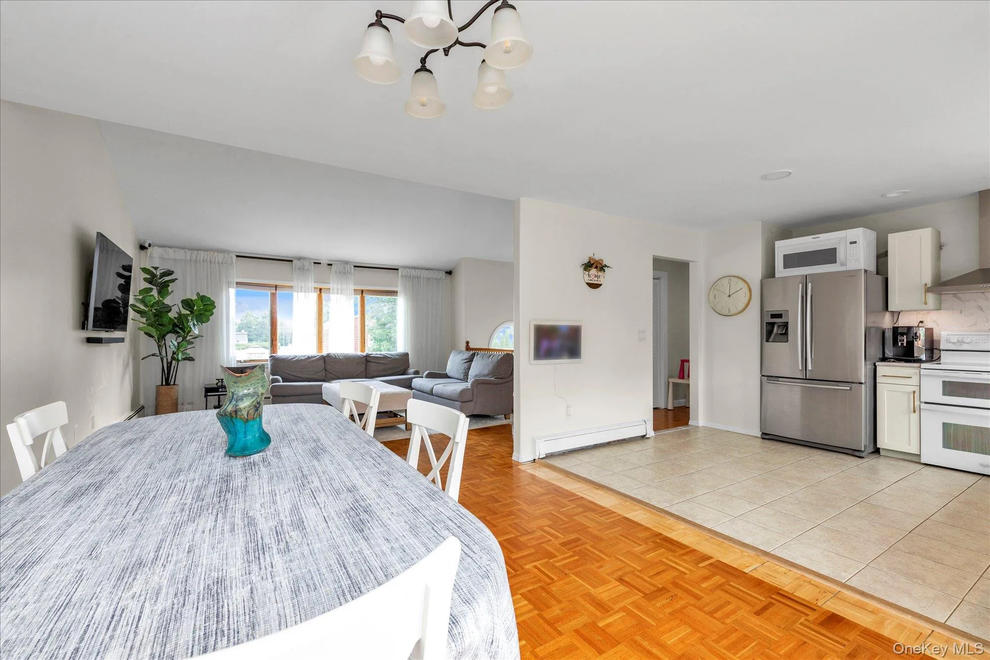 583 Erie Avenue, Babylon, NY, 6 Bedrooms Bedrooms, 15 Rooms Rooms,3 BathroomsBathrooms,Residential,For Rent,Erie,0,1030232 583 Erie Avenue, Babylon, NY, 6 Bedrooms Bedrooms, 15 Rooms Rooms,3 BathroomsBathrooms,Residential,For Rent,Erie,0,1030232