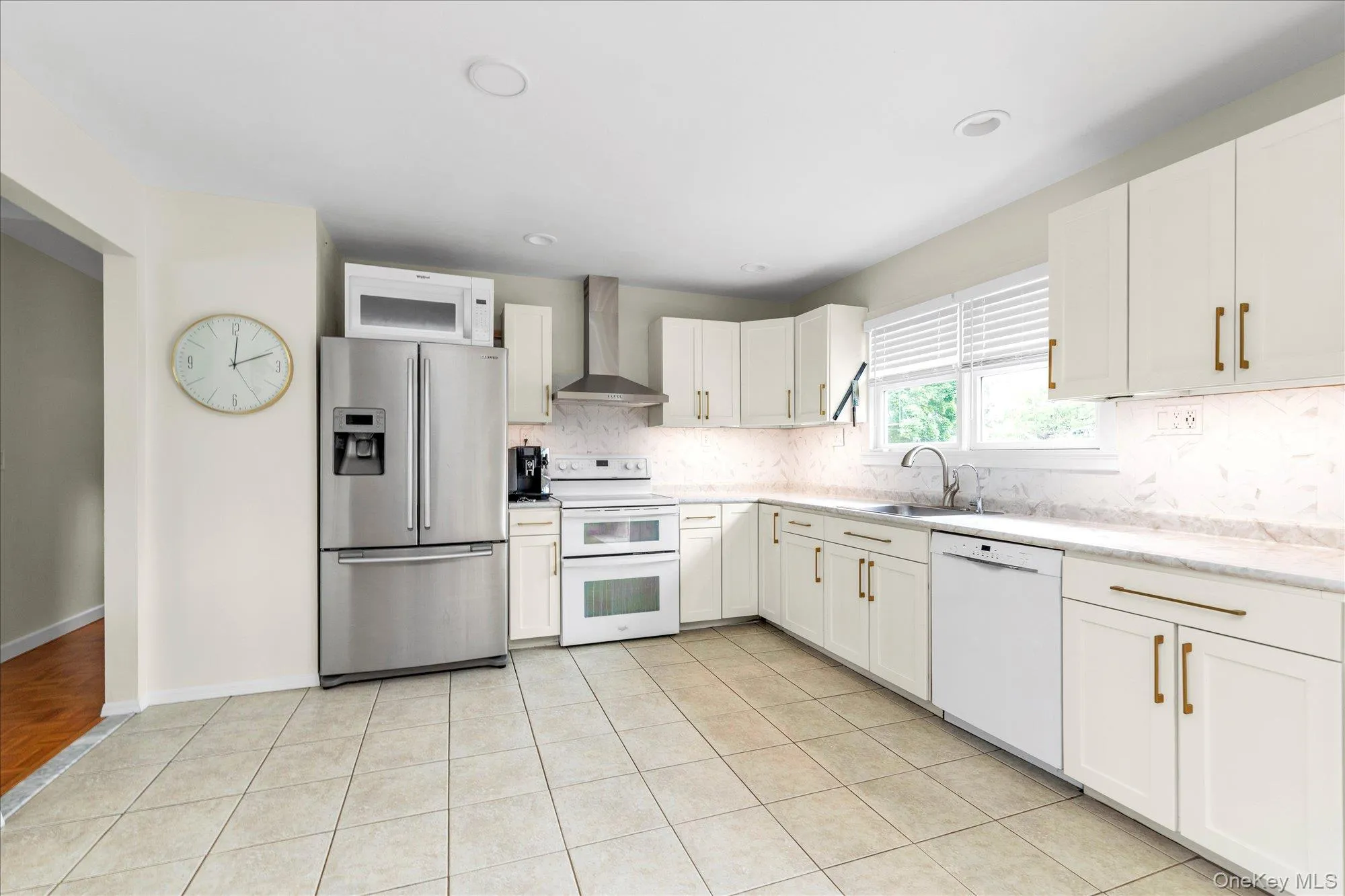 583 Erie Avenue, Babylon, NY, 6 Bedrooms Bedrooms, 15 Rooms Rooms,3 BathroomsBathrooms,Residential,For Rent,Erie,0,1030232 583 Erie Avenue, Babylon, NY, 6 Bedrooms Bedrooms, 15 Rooms Rooms,3 BathroomsBathrooms,Residential,For Rent,Erie,0,1030232