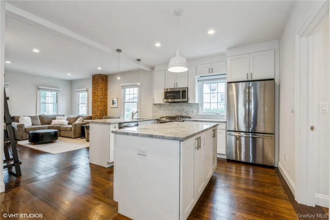 338 Palmer Avenue, Mamaroneck, NY, 2 Bedrooms Bedrooms, 5 Rooms Rooms,1 BathroomBathrooms,Residential Lease,For Rent,Palmer,0,1030236 338 Palmer Avenue, Mamaroneck, NY, 2 Bedrooms Bedrooms, 5 Rooms Rooms,1 BathroomBathrooms,Residential Lease,For Rent,Palmer,0,1030236