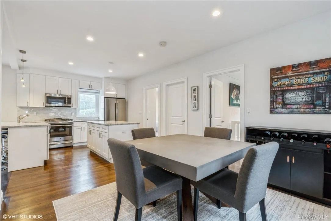 338 Palmer Avenue, Mamaroneck, NY, 2 Bedrooms Bedrooms, 5 Rooms Rooms,1 BathroomBathrooms,Residential Lease,For Rent,Palmer,0,1030236 338 Palmer Avenue, Mamaroneck, NY, 2 Bedrooms Bedrooms, 5 Rooms Rooms,1 BathroomBathrooms,Residential Lease,For Rent,Palmer,0,1030236