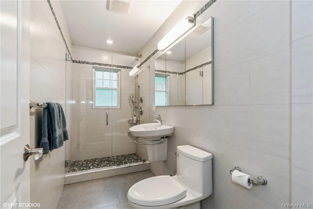 338 Palmer Avenue, Mamaroneck, NY, 2 Bedrooms Bedrooms, 5 Rooms Rooms,1 BathroomBathrooms,Residential Lease,For Rent,Palmer,0,1030236 338 Palmer Avenue, Mamaroneck, NY, 2 Bedrooms Bedrooms, 5 Rooms Rooms,1 BathroomBathrooms,Residential Lease,For Rent,Palmer,0,1030236