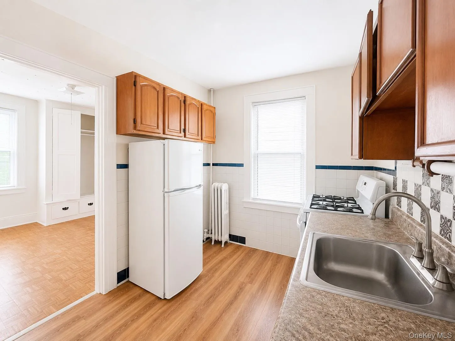 6442 Catalpa Avenue, New York, NY, 2 Bedrooms Bedrooms, 5 Rooms Rooms,1 BathroomBathrooms,Residential Lease,For Rent,Catalpa,0,1030244 6442 Catalpa Avenue, New York, NY, 2 Bedrooms Bedrooms, 5 Rooms Rooms,1 BathroomBathrooms,Residential Lease,For Rent,Catalpa,0,1030244