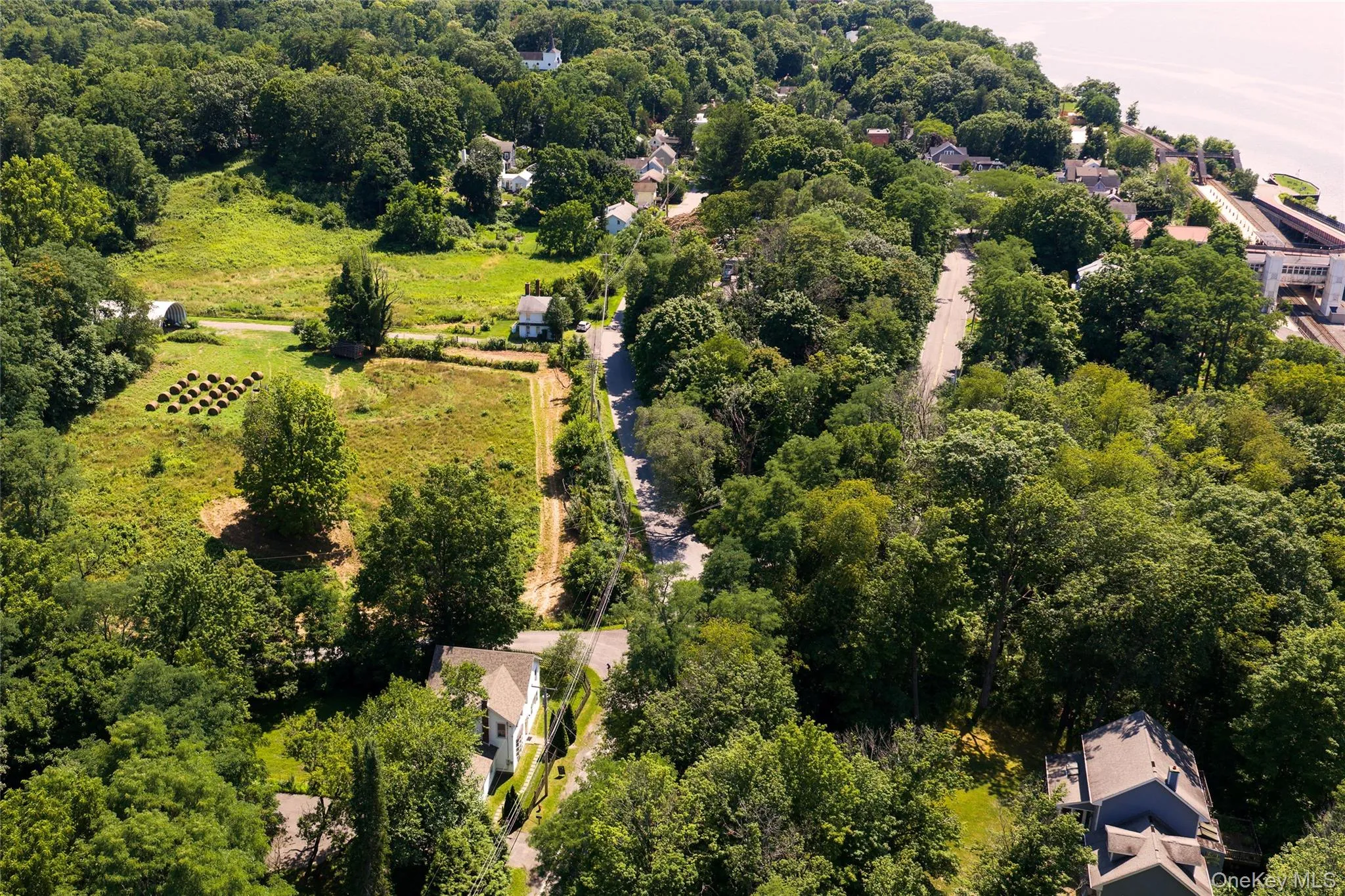 420 Rhinecliff Road, Rhinebeck, NY, 5 Bedrooms Bedrooms, 12 Rooms Rooms,3 BathroomsBathrooms,Residential,For Rent,Rhinecliff,0,1030248 420 Rhinecliff Road, Rhinebeck, NY, 5 Bedrooms Bedrooms, 12 Rooms Rooms,3 BathroomsBathrooms,Residential,For Rent,Rhinecliff,0,1030248