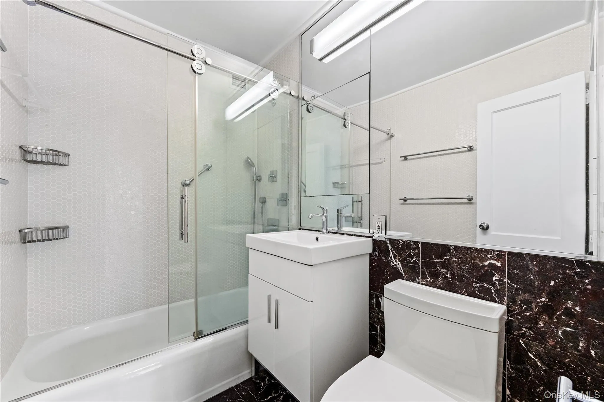 201 28th Street, New York, NY, 4 Bedrooms Bedrooms, 8 Rooms Rooms,3 BathroomsBathrooms,Residential,For Rent,28th,0,1030251 201 28th Street, New York, NY, 4 Bedrooms Bedrooms, 8 Rooms Rooms,3 BathroomsBathrooms,Residential,For Rent,28th,0,1030251
