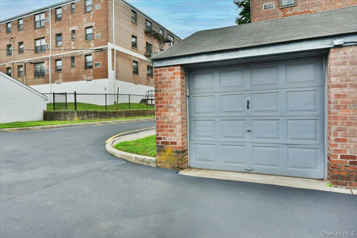 Deeded Corner Garage #96 Deeded Corner Garage #96