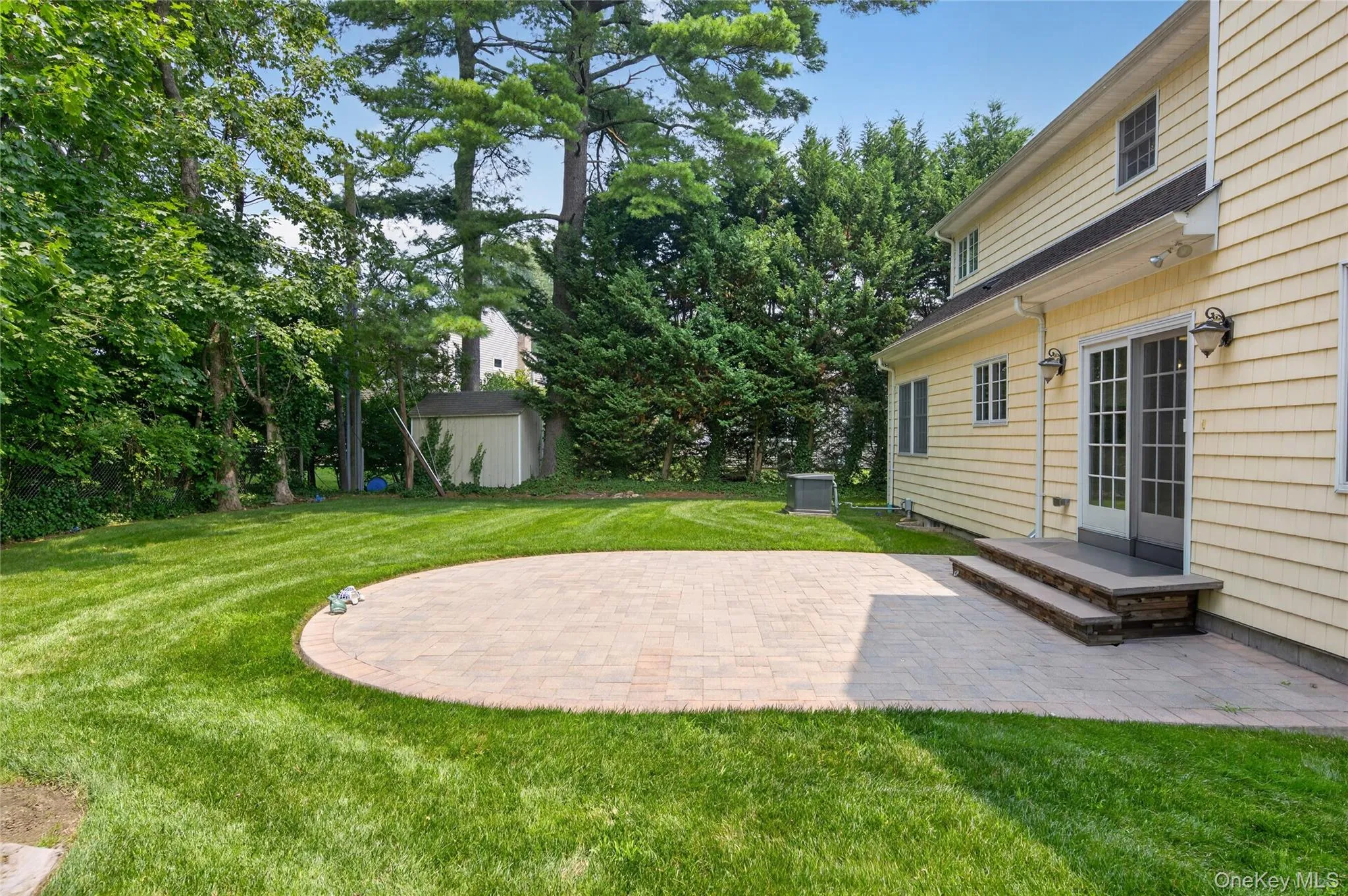 136 Circle Drive, North Hempstead, NY, 5 Bedrooms Bedrooms, 9 Rooms Rooms,3 BathroomsBathrooms,Residential,For Rent,Circle,0,1030253 136 Circle Drive, North Hempstead, NY, 5 Bedrooms Bedrooms, 9 Rooms Rooms,3 BathroomsBathrooms,Residential,For Rent,Circle,0,1030253