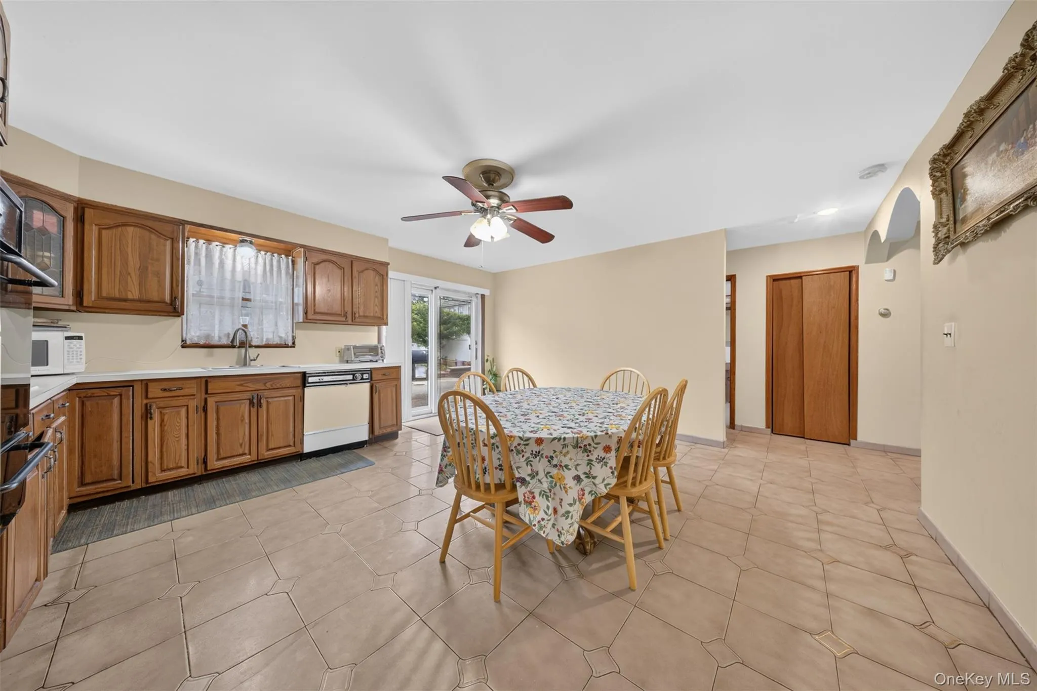 138-61 63rd Avenue, New York, NY, 7 Bedrooms Bedrooms, 10 Rooms Rooms,4 BathroomsBathrooms,Residential,For Rent,63rd,0,1030257 138-61 63rd Avenue, New York, NY, 7 Bedrooms Bedrooms, 10 Rooms Rooms,4 BathroomsBathrooms,Residential,For Rent,63rd,0,1030257