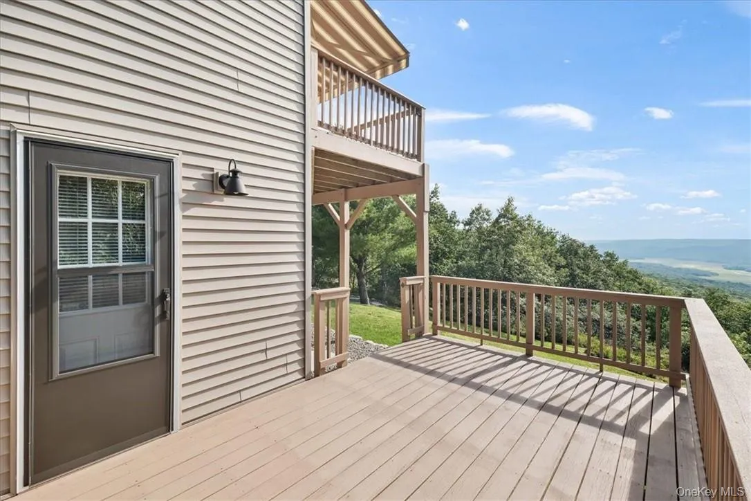 1st Floor DECK RELAX & ENTERTAIN on TOP of the World. VIEWS FOR MILES 1st Floor DECK RELAX & ENTERTAIN on TOP of the World. VIEWS FOR MILES