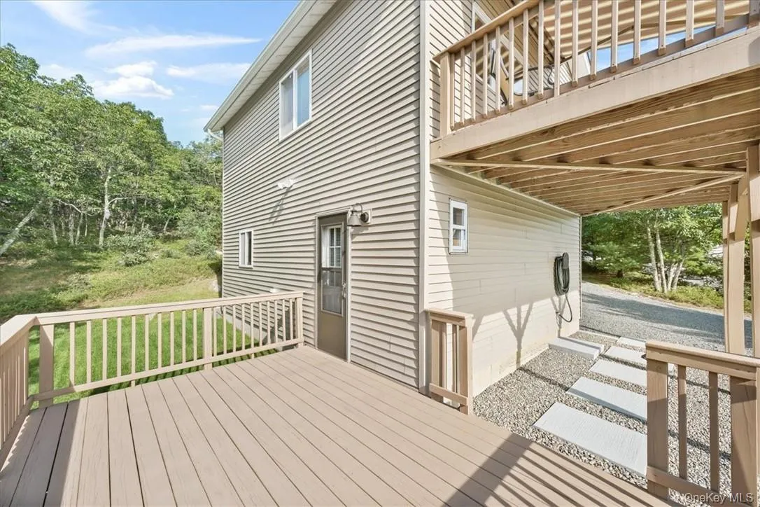 LOWER &. 2ND LEVEL DECKS LOWER &. 2ND LEVEL DECKS