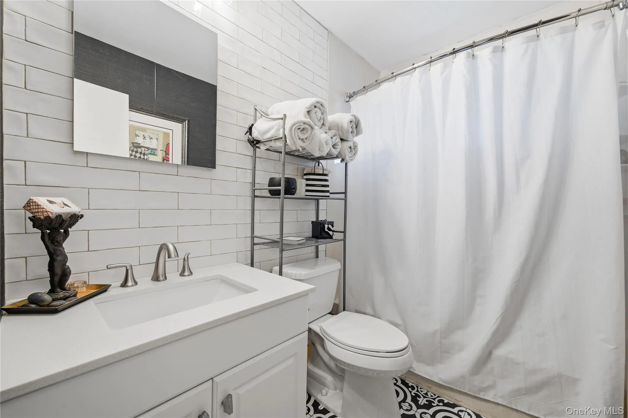 297 Merrick Road, Babylon, NY, 1 Bedroom Bedrooms, 4 Rooms Rooms,1 BathroomBathrooms,Residential,For Rent,Merrick,0,1030264 297 Merrick Road, Babylon, NY, 1 Bedroom Bedrooms, 4 Rooms Rooms,1 BathroomBathrooms,Residential,For Rent,Merrick,0,1030264