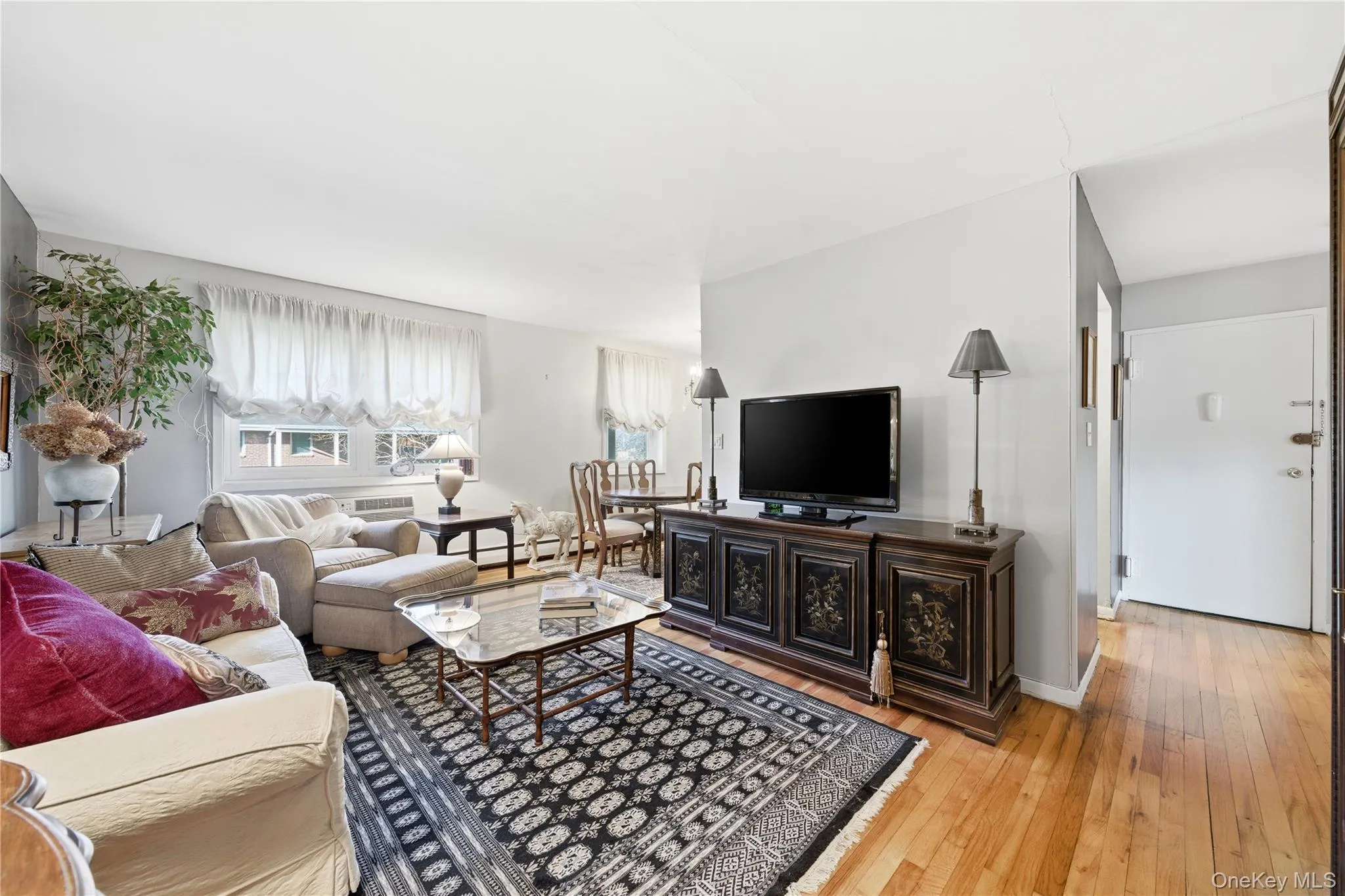 297 Merrick Road, Babylon, NY, 1 Bedroom Bedrooms, 4 Rooms Rooms,1 BathroomBathrooms,Residential,For Rent,Merrick,0,1030264 297 Merrick Road, Babylon, NY, 1 Bedroom Bedrooms, 4 Rooms Rooms,1 BathroomBathrooms,Residential,For Rent,Merrick,0,1030264