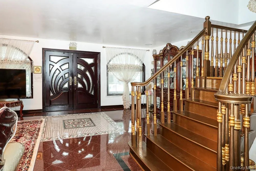 265-04 79th Avenue, New York, NY, 3 Bedrooms Bedrooms, 6 Rooms Rooms,4 BathroomsBathrooms,Residential,For Rent,79th,0,1030270 265-04 79th Avenue, New York, NY, 3 Bedrooms Bedrooms, 6 Rooms Rooms,4 BathroomsBathrooms,Residential,For Rent,79th,0,1030270