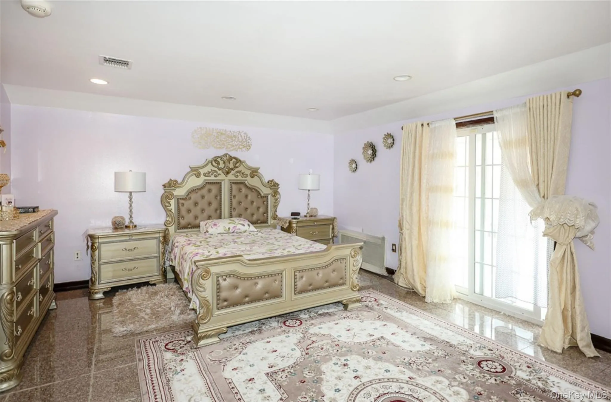 265-04 79th Avenue, New York, NY, 3 Bedrooms Bedrooms, 6 Rooms Rooms,4 BathroomsBathrooms,Residential,For Rent,79th,0,1030270 265-04 79th Avenue, New York, NY, 3 Bedrooms Bedrooms, 6 Rooms Rooms,4 BathroomsBathrooms,Residential,For Rent,79th,0,1030270