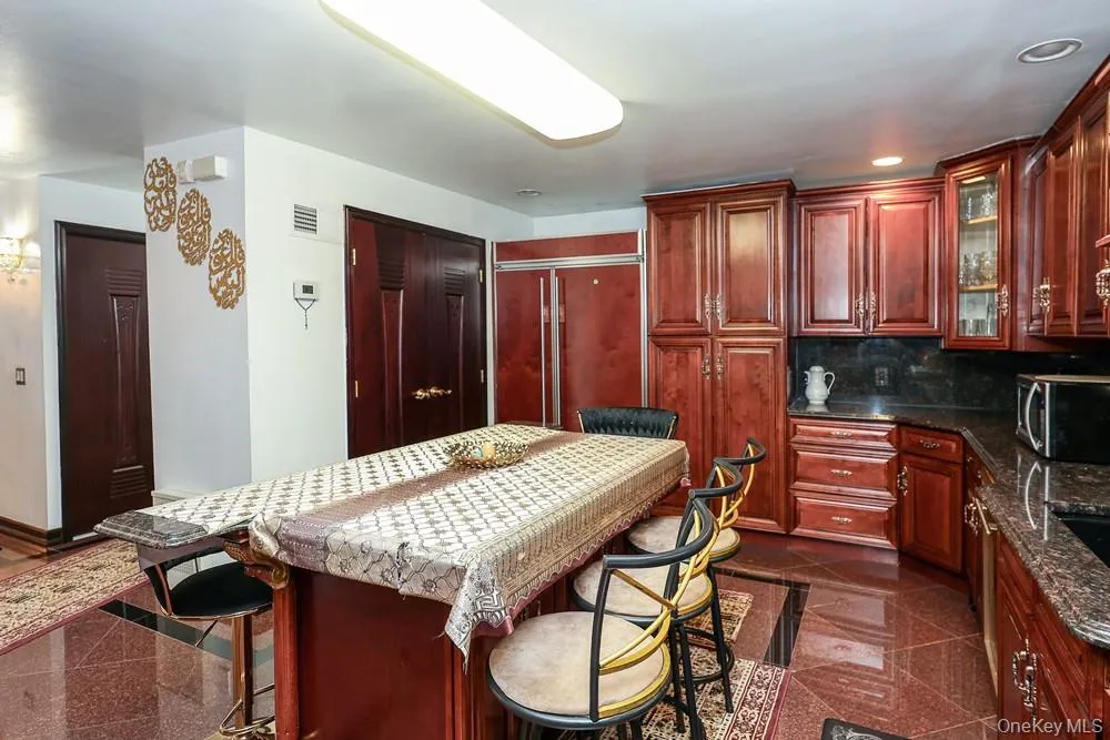 265-04 79th Avenue, New York, NY, 3 Bedrooms Bedrooms, 6 Rooms Rooms,4 BathroomsBathrooms,Residential,For Rent,79th,0,1030270 265-04 79th Avenue, New York, NY, 3 Bedrooms Bedrooms, 6 Rooms Rooms,4 BathroomsBathrooms,Residential,For Rent,79th,0,1030270