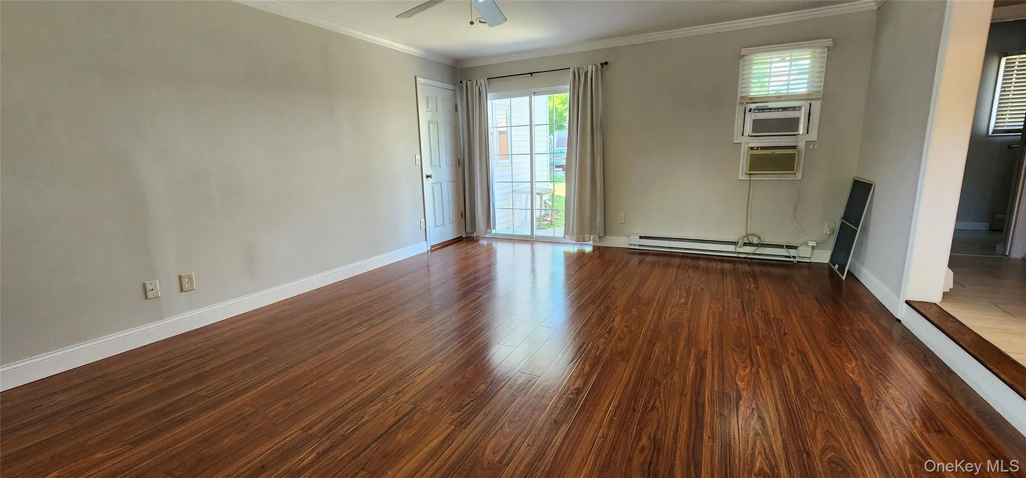 209 Route 32, Woodbury, NY, 1 Bedroom Bedrooms, 3 Rooms Rooms,1 BathroomBathrooms,Residential Lease,For Rent,Route 32,0,1030285 209 Route 32, Woodbury, NY, 1 Bedroom Bedrooms, 3 Rooms Rooms,1 BathroomBathrooms,Residential Lease,For Rent,Route 32,0,1030285