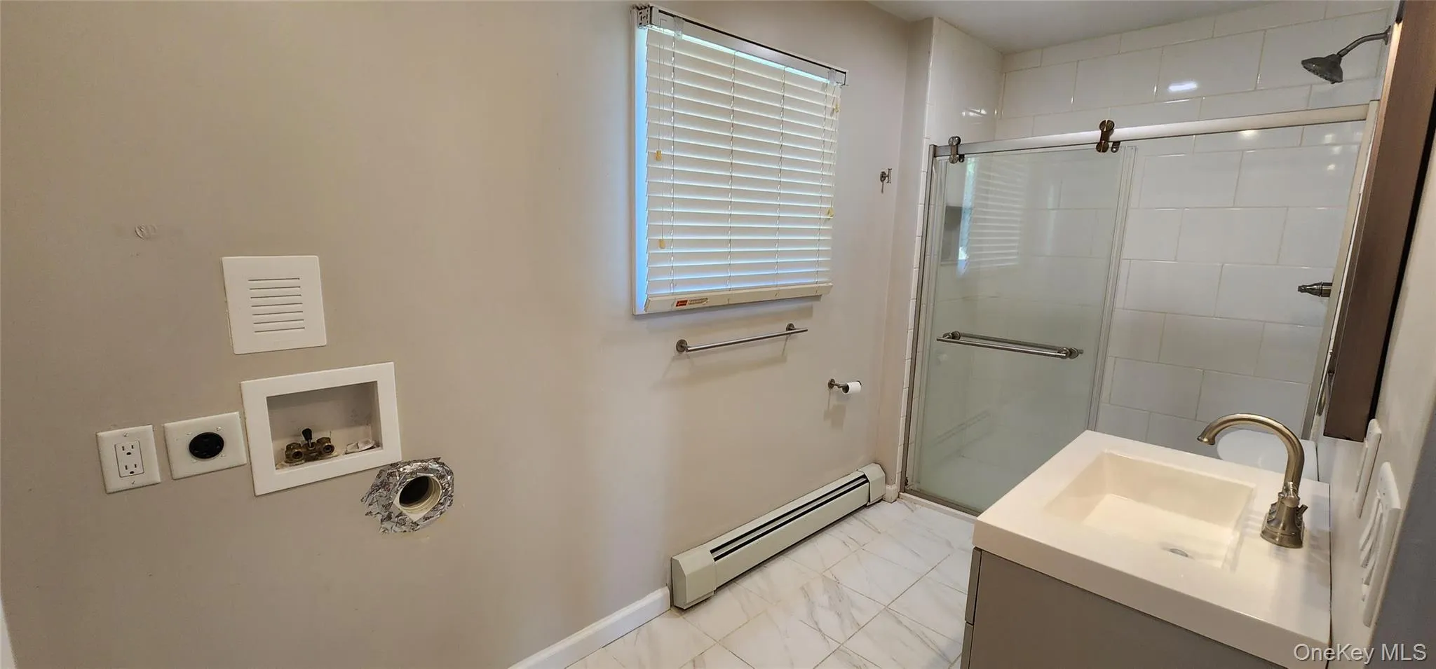 209 Route 32, Woodbury, NY, 1 Bedroom Bedrooms, 3 Rooms Rooms,1 BathroomBathrooms,Residential Lease,For Rent,Route 32,0,1030285 209 Route 32, Woodbury, NY, 1 Bedroom Bedrooms, 3 Rooms Rooms,1 BathroomBathrooms,Residential Lease,For Rent,Route 32,0,1030285