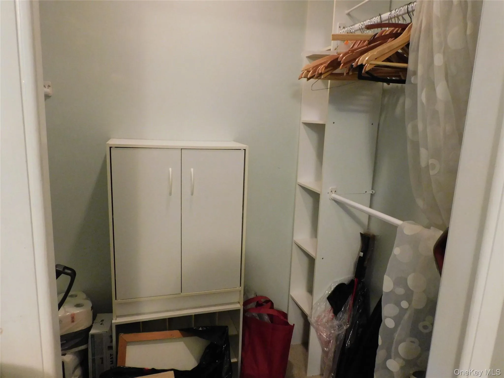 30 Kelly Avenue, Liberty, NY, 3 Bedrooms Bedrooms, 5 Rooms Rooms,2 BathroomsBathrooms,Residential,For Rent,Kelly,0,1030286 30 Kelly Avenue, Liberty, NY, 3 Bedrooms Bedrooms, 5 Rooms Rooms,2 BathroomsBathrooms,Residential,For Rent,Kelly,0,1030286