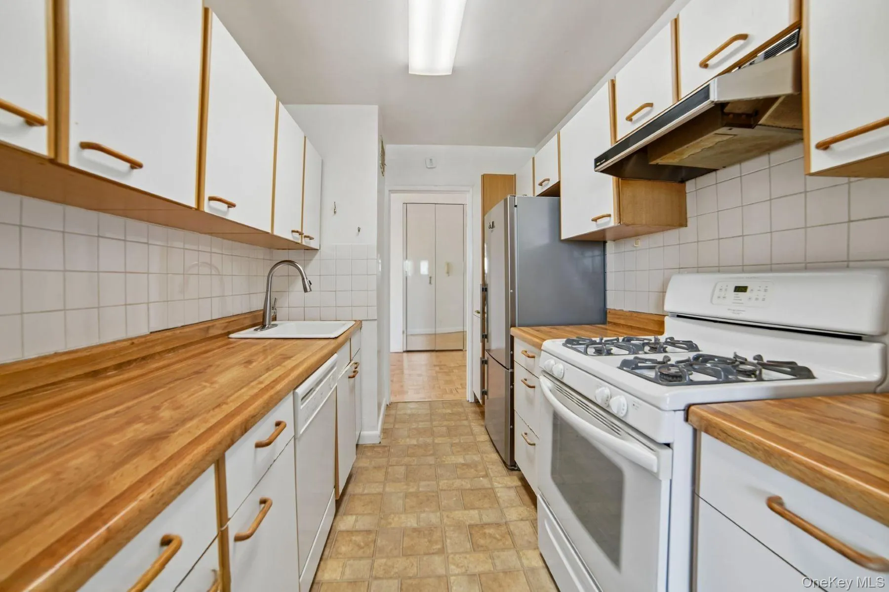 102-30 66th Road, New York, NY, 2 Bedrooms Bedrooms, 4 Rooms Rooms,1 BathroomBathrooms,Residential,For Rent,66th Road,0,1030290 102-30 66th Road, New York, NY, 2 Bedrooms Bedrooms, 4 Rooms Rooms,1 BathroomBathrooms,Residential,For Rent,66th Road,0,1030290