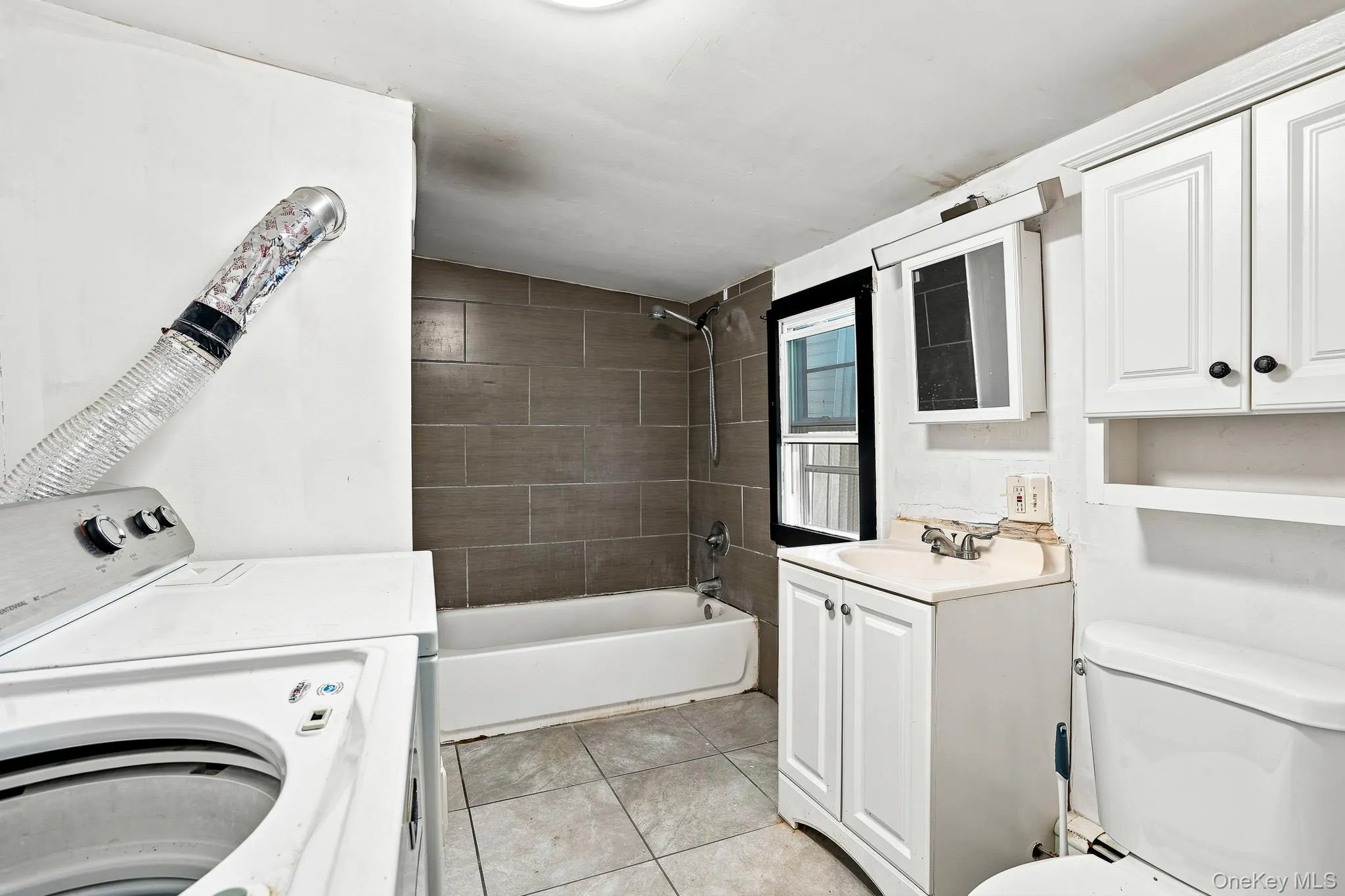 55 Main Street, Montgomery, NY, 3 Bedrooms Bedrooms, 6 Rooms Rooms,1 BathroomBathrooms,Residential,For Rent,Main,0,1030293 55 Main Street, Montgomery, NY, 3 Bedrooms Bedrooms, 6 Rooms Rooms,1 BathroomBathrooms,Residential,For Rent,Main,0,1030293