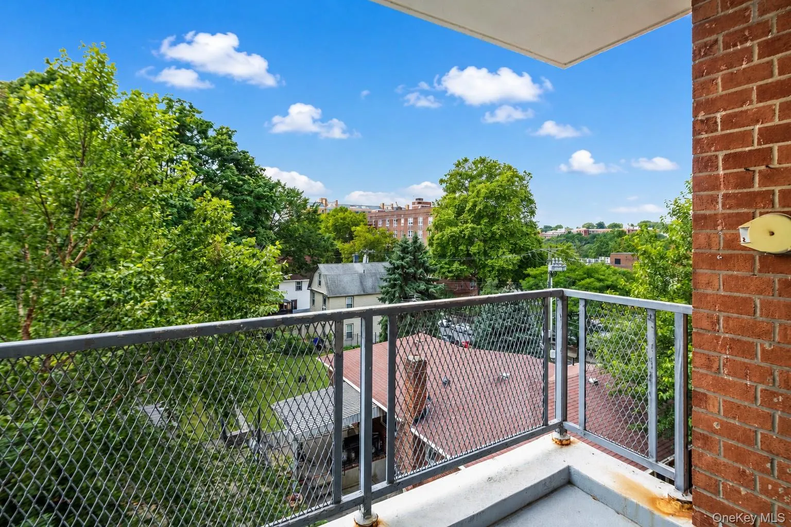 South facing balcony provides natural sunlight all day South facing balcony provides natural sunlight all day