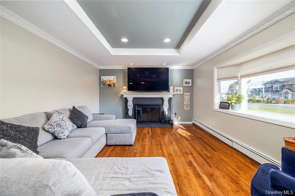 272 Baylawn Avenue, Babylon, NY, 4 Bedrooms Bedrooms, 7 Rooms Rooms,2 BathroomsBathrooms,Residential,For Rent,Baylawn,0,1030302 272 Baylawn Avenue, Babylon, NY, 4 Bedrooms Bedrooms, 7 Rooms Rooms,2 BathroomsBathrooms,Residential,For Rent,Baylawn,0,1030302