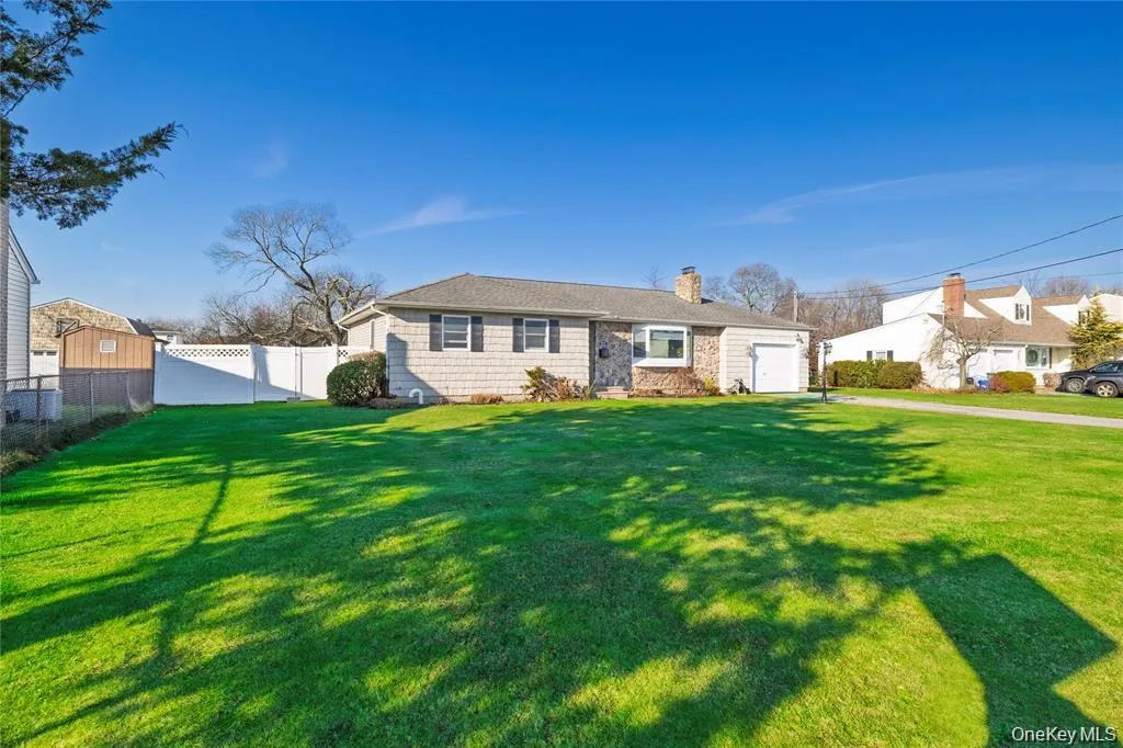 272 Baylawn Avenue, Babylon, NY, 4 Bedrooms Bedrooms, 7 Rooms Rooms,2 BathroomsBathrooms,Residential,For Rent,Baylawn,0,1030302 272 Baylawn Avenue, Babylon, NY, 4 Bedrooms Bedrooms, 7 Rooms Rooms,2 BathroomsBathrooms,Residential,For Rent,Baylawn,0,1030302