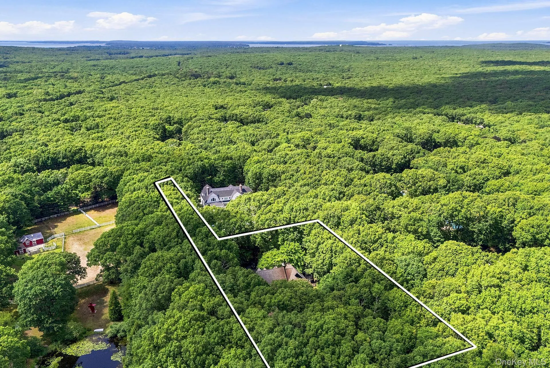 111 Merchants Path, Southampton, New York 11963