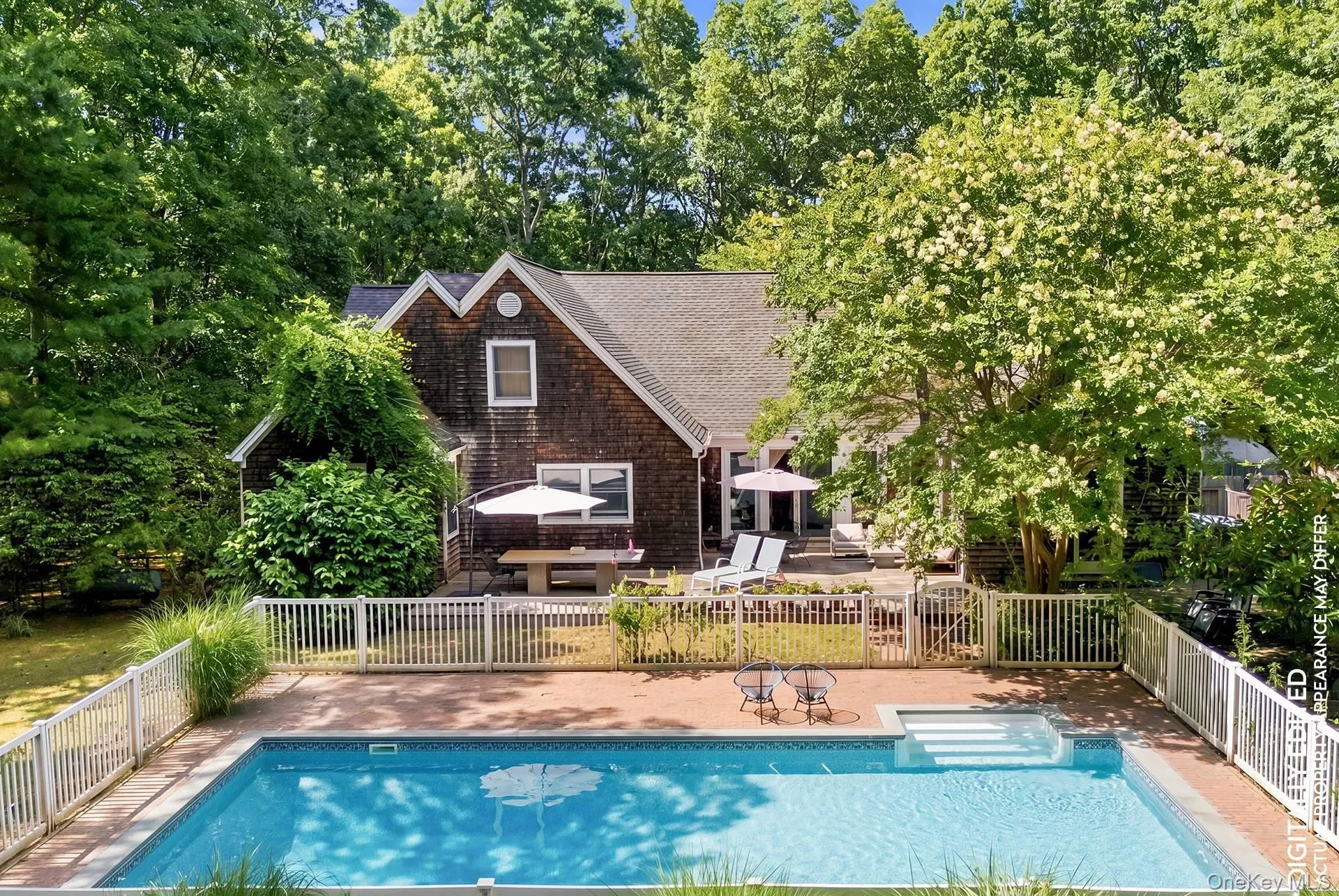 111 Merchants Path, Southampton, New York 11963