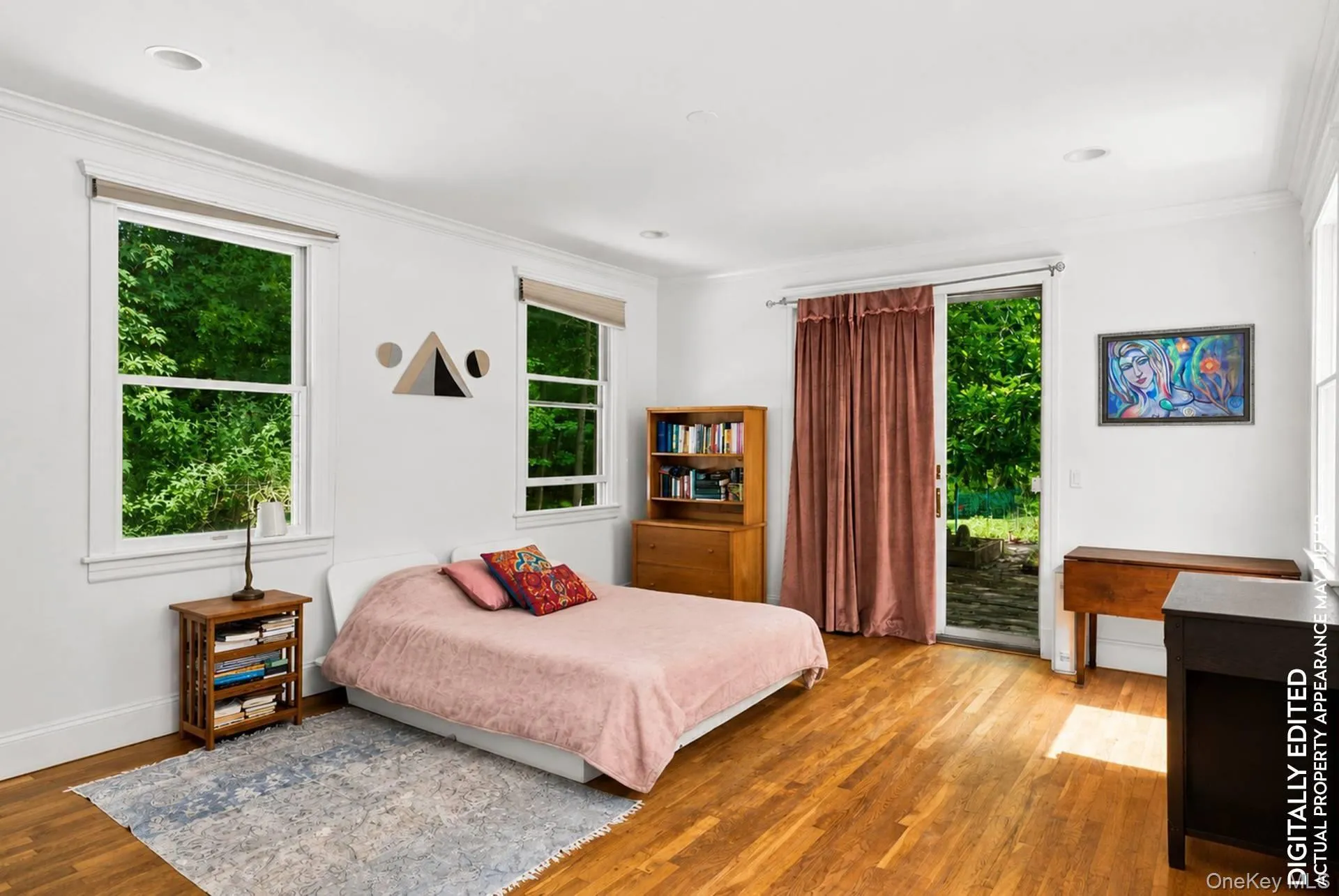 111 Merchants Path, Southampton, New York 11963
