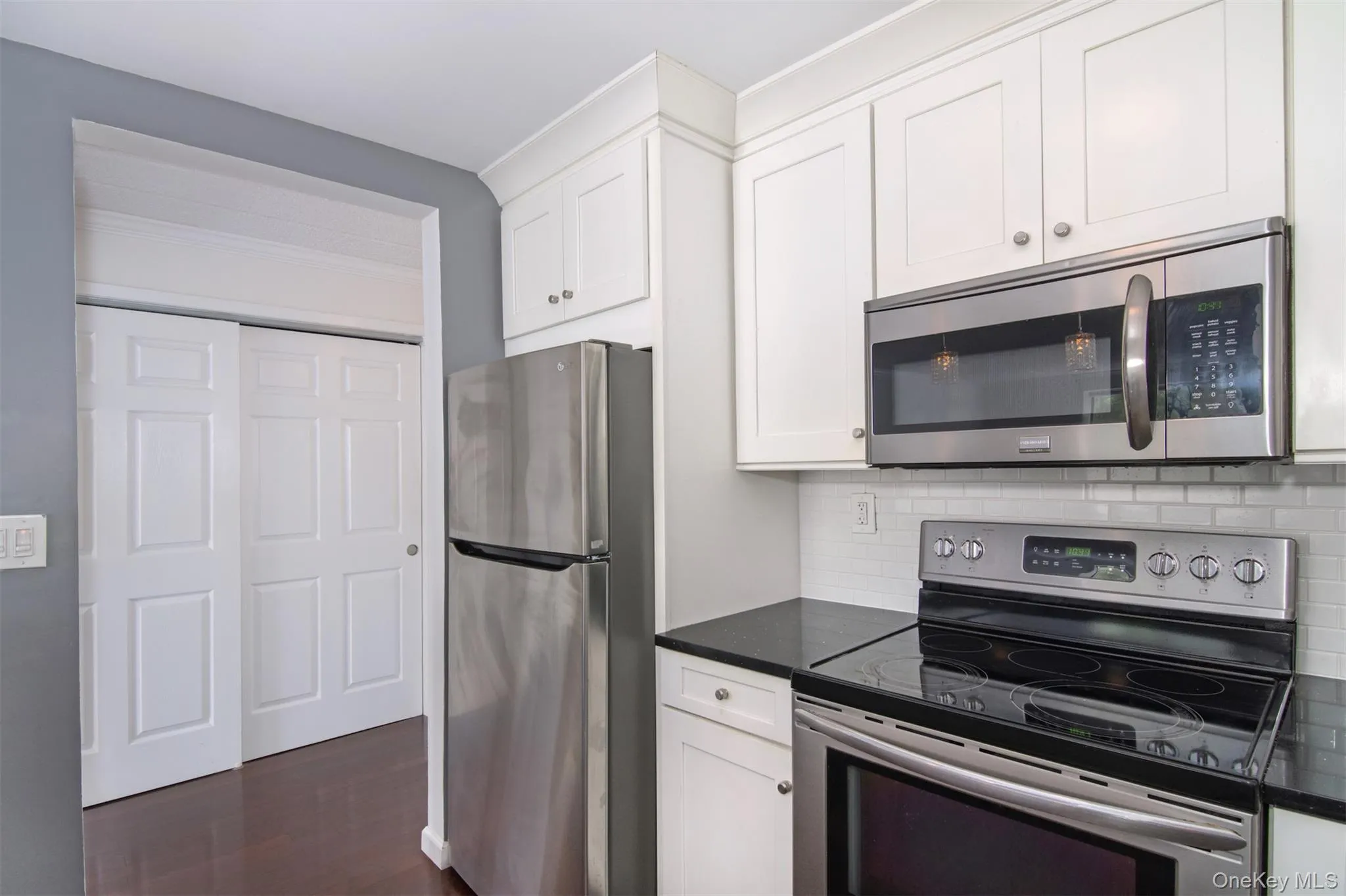 50 Columbus Avenue, Eastchester, NY, 2 Bedrooms Bedrooms, 4 Rooms Rooms,2 BathroomsBathrooms,Residential,For Rent,Columbus,0,1030313 50 Columbus Avenue, Eastchester, NY, 2 Bedrooms Bedrooms, 4 Rooms Rooms,2 BathroomsBathrooms,Residential,For Rent,Columbus,0,1030313