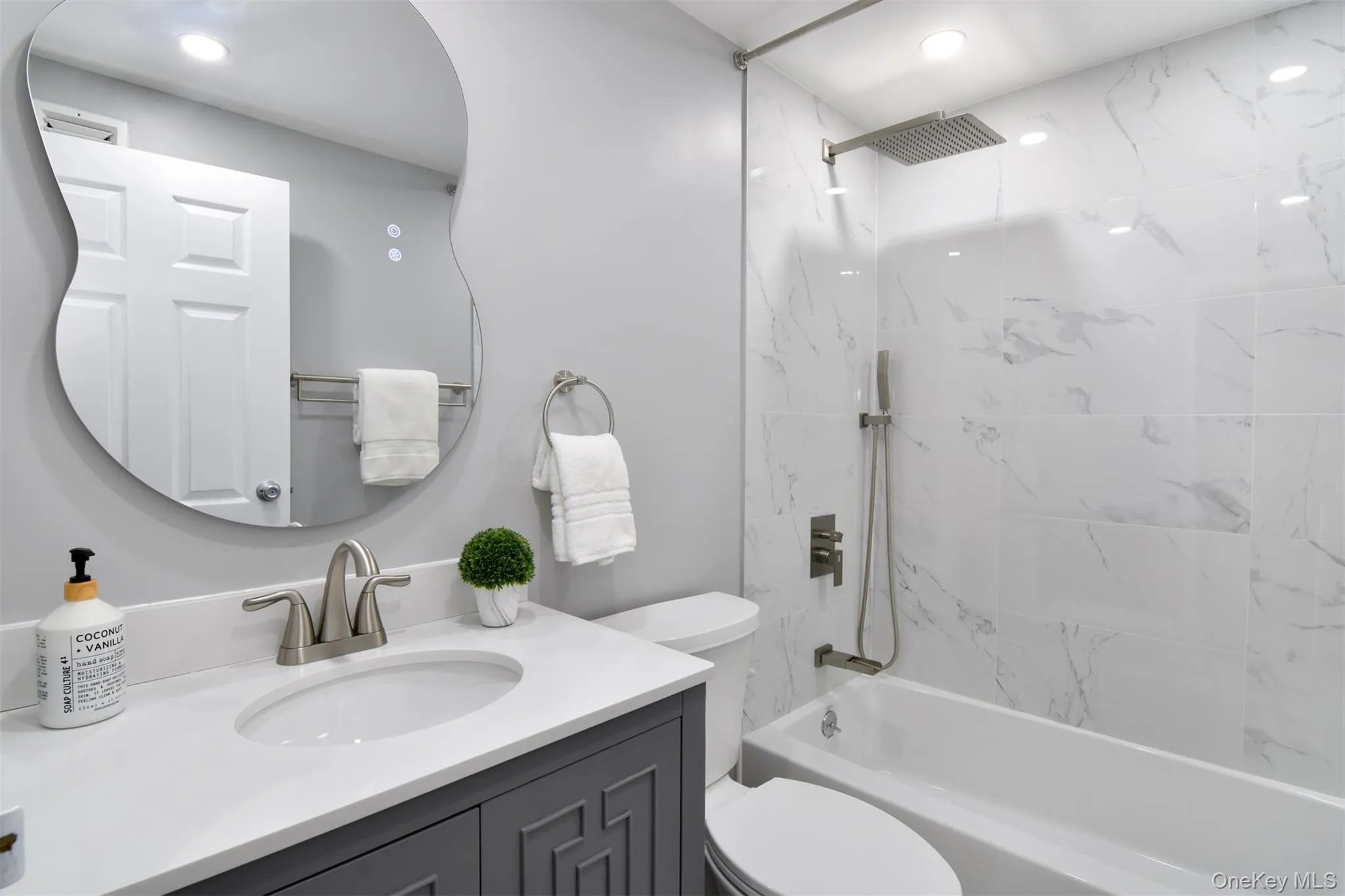 50 Columbus Avenue, Eastchester, NY, 2 Bedrooms Bedrooms, 4 Rooms Rooms,2 BathroomsBathrooms,Residential,For Rent,Columbus,0,1030313 50 Columbus Avenue, Eastchester, NY, 2 Bedrooms Bedrooms, 4 Rooms Rooms,2 BathroomsBathrooms,Residential,For Rent,Columbus,0,1030313