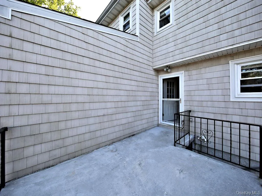 33 Summit Avenue, Rye City, NY, 3 Bedrooms Bedrooms, 5 Rooms Rooms,1 BathroomBathrooms,Residential Lease,For Rent,Summit,0,1030314 33 Summit Avenue, Rye City, NY, 3 Bedrooms Bedrooms, 5 Rooms Rooms,1 BathroomBathrooms,Residential Lease,For Rent,Summit,0,1030314