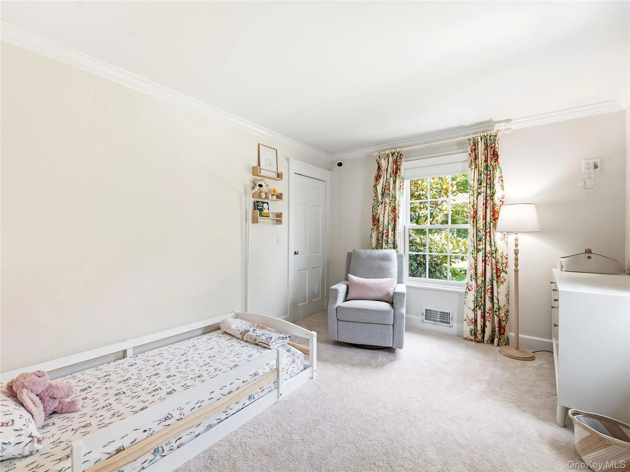 278 Stewart Avenue, North Hempstead, NY, 4 Bedrooms Bedrooms, 9 Rooms Rooms,3 BathroomsBathrooms,Residential,For Rent,Stewart,0,1030322 278 Stewart Avenue, North Hempstead, NY, 4 Bedrooms Bedrooms, 9 Rooms Rooms,3 BathroomsBathrooms,Residential,For Rent,Stewart,0,1030322