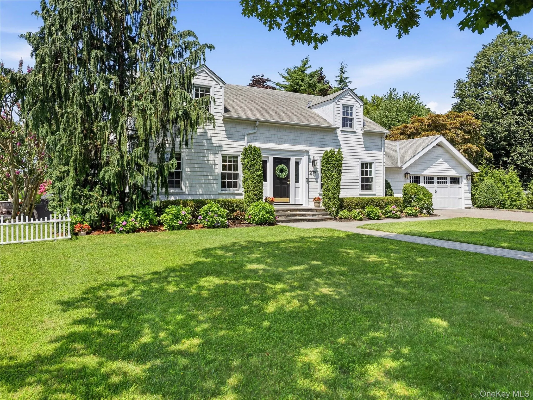 278 Stewart Avenue, North Hempstead, NY, 4 Bedrooms Bedrooms, 9 Rooms Rooms,3 BathroomsBathrooms,Residential,For Rent,Stewart,0,1030322 278 Stewart Avenue, North Hempstead, NY, 4 Bedrooms Bedrooms, 9 Rooms Rooms,3 BathroomsBathrooms,Residential,For Rent,Stewart,0,1030322
