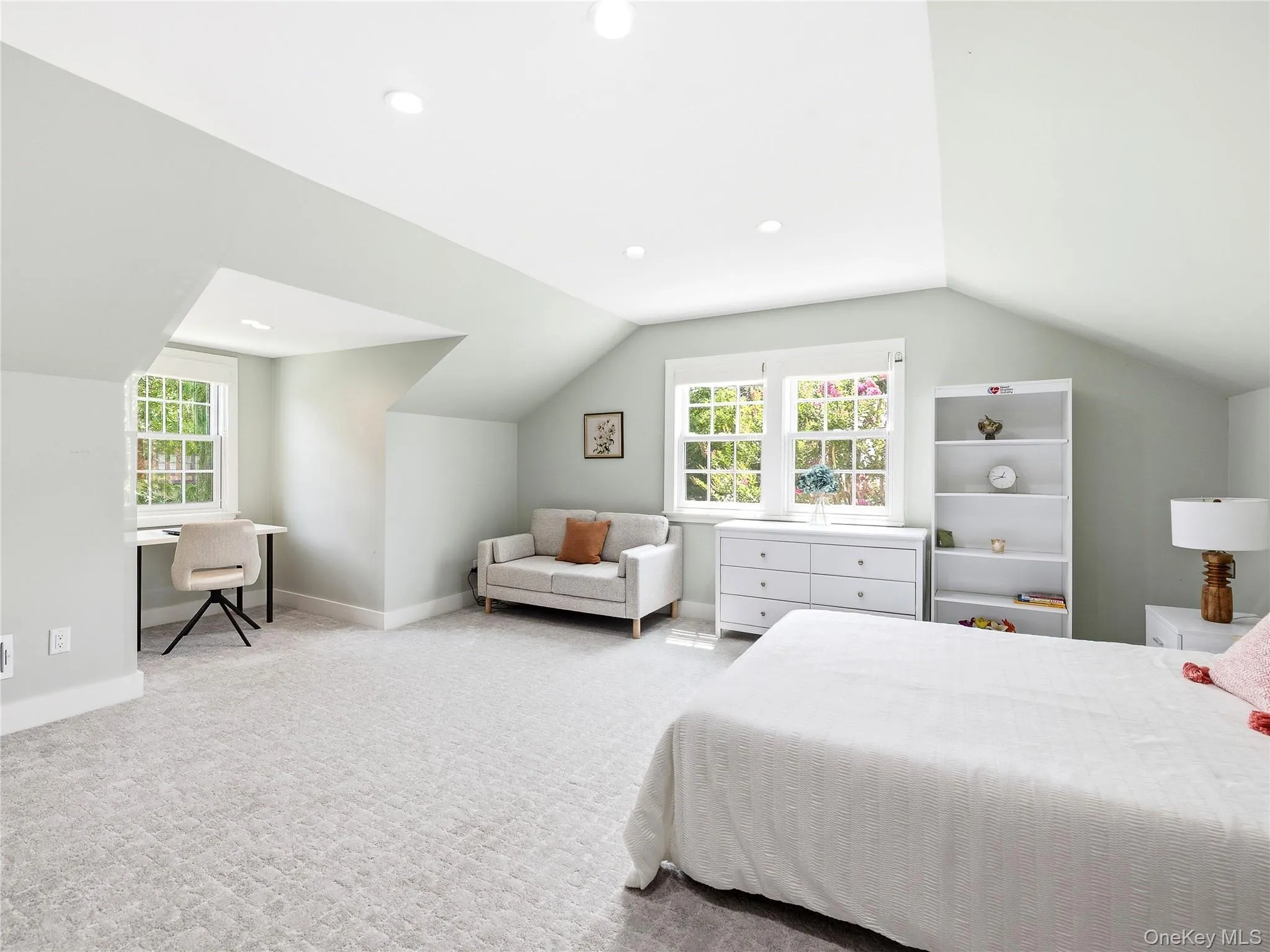 278 Stewart Avenue, North Hempstead, NY, 4 Bedrooms Bedrooms, 9 Rooms Rooms,3 BathroomsBathrooms,Residential,For Rent,Stewart,0,1030322 278 Stewart Avenue, North Hempstead, NY, 4 Bedrooms Bedrooms, 9 Rooms Rooms,3 BathroomsBathrooms,Residential,For Rent,Stewart,0,1030322