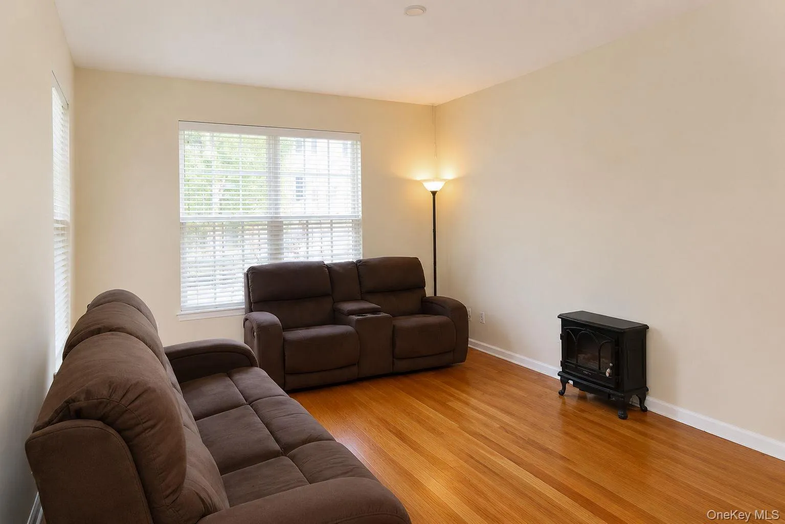 116 Barr Lane, Monroe, NY, 3 Bedrooms Bedrooms, 10 Rooms Rooms,2 BathroomsBathrooms,Residential,For Rent,Barr,0,1030324 116 Barr Lane, Monroe, NY, 3 Bedrooms Bedrooms, 10 Rooms Rooms,2 BathroomsBathrooms,Residential,For Rent,Barr,0,1030324
