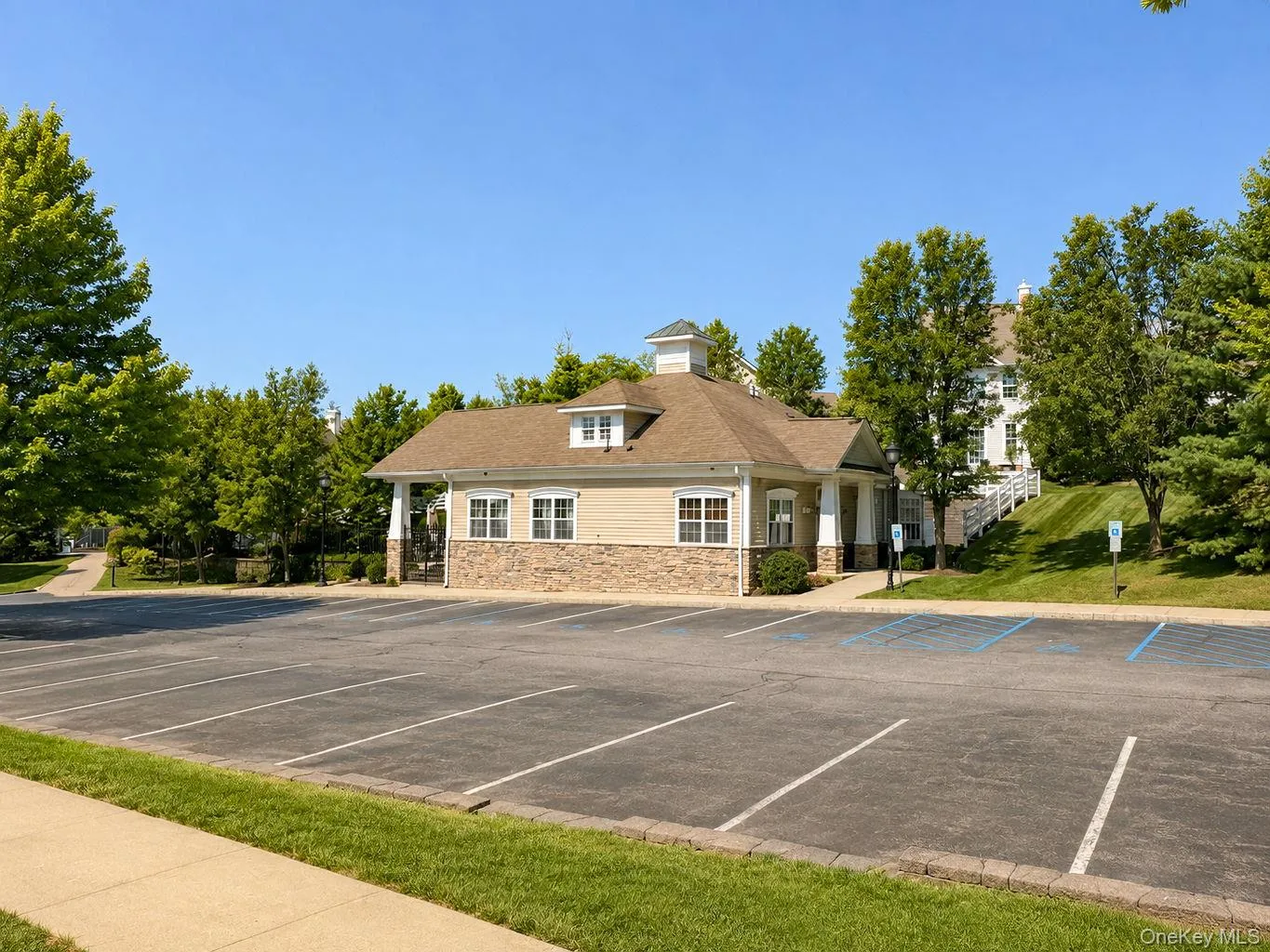 116 Barr Lane, Monroe, NY, 3 Bedrooms Bedrooms, 10 Rooms Rooms,2 BathroomsBathrooms,Residential,For Rent,Barr,0,1030324 116 Barr Lane, Monroe, NY, 3 Bedrooms Bedrooms, 10 Rooms Rooms,2 BathroomsBathrooms,Residential,For Rent,Barr,0,1030324