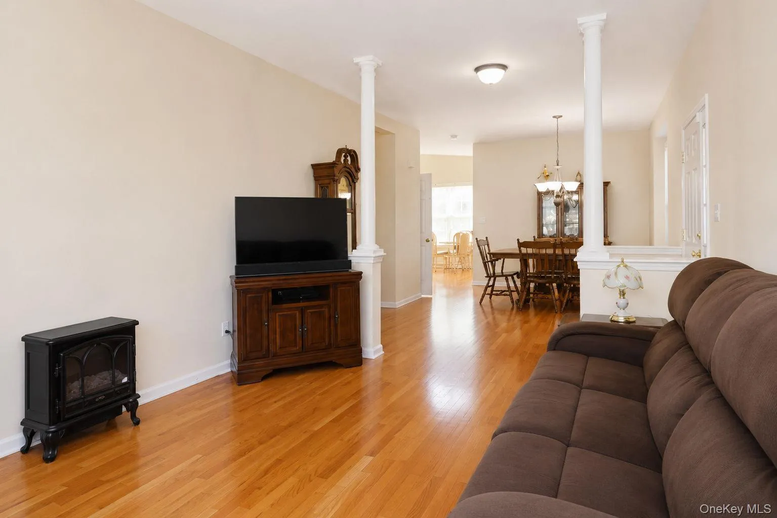 116 Barr Lane, Monroe, NY, 3 Bedrooms Bedrooms, 10 Rooms Rooms,2 BathroomsBathrooms,Residential,For Rent,Barr,0,1030324 116 Barr Lane, Monroe, NY, 3 Bedrooms Bedrooms, 10 Rooms Rooms,2 BathroomsBathrooms,Residential,For Rent,Barr,0,1030324