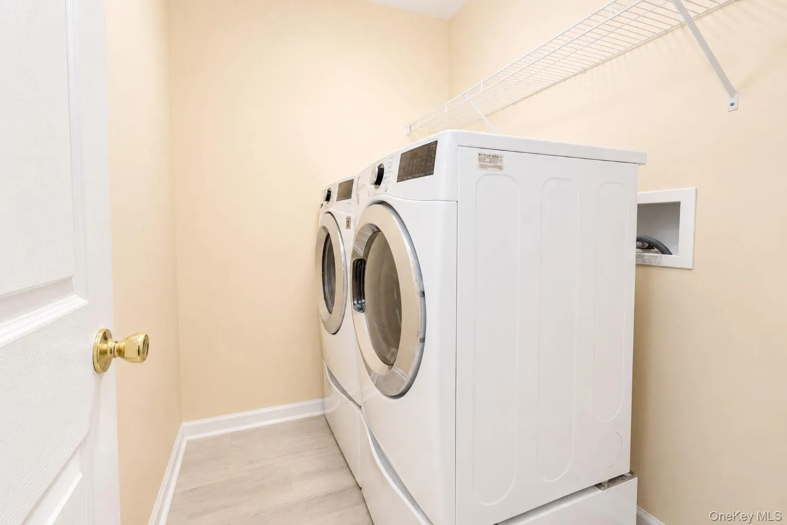 116 Barr Lane, Monroe, NY, 3 Bedrooms Bedrooms, 10 Rooms Rooms,2 BathroomsBathrooms,Residential,For Rent,Barr,0,1030324 116 Barr Lane, Monroe, NY, 3 Bedrooms Bedrooms, 10 Rooms Rooms,2 BathroomsBathrooms,Residential,For Rent,Barr,0,1030324