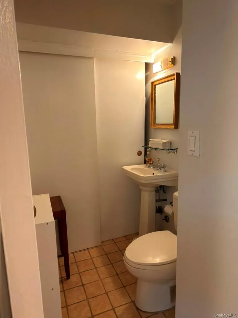 155 68th Street, New York, NY, 1 Bedroom Bedrooms, 4 Rooms Rooms,1 BathroomBathrooms,Residential Lease,For Rent,68th,0,1030328 155 68th Street, New York, NY, 1 Bedroom Bedrooms, 4 Rooms Rooms,1 BathroomBathrooms,Residential Lease,For Rent,68th,0,1030328