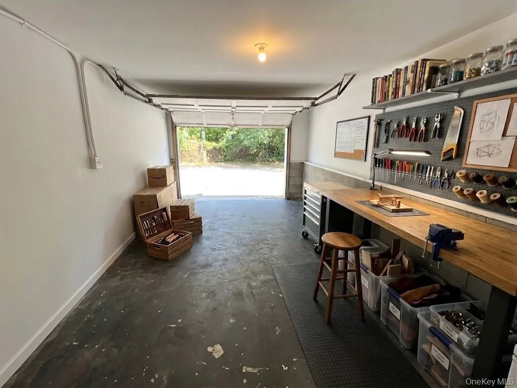 Virtually staged garage Virtually staged garage